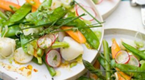 Salade tiède de légumes de printemps et vinaigrette au safran